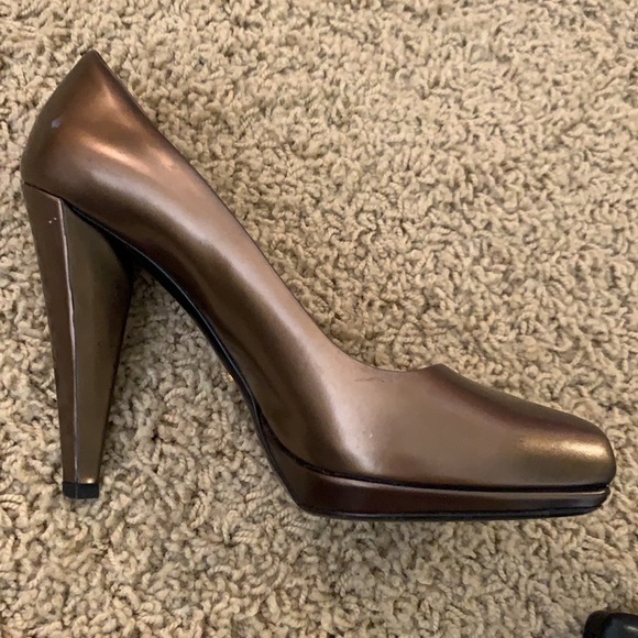 SOLD IRL Prada bronze pumps - Picture 7 of 14